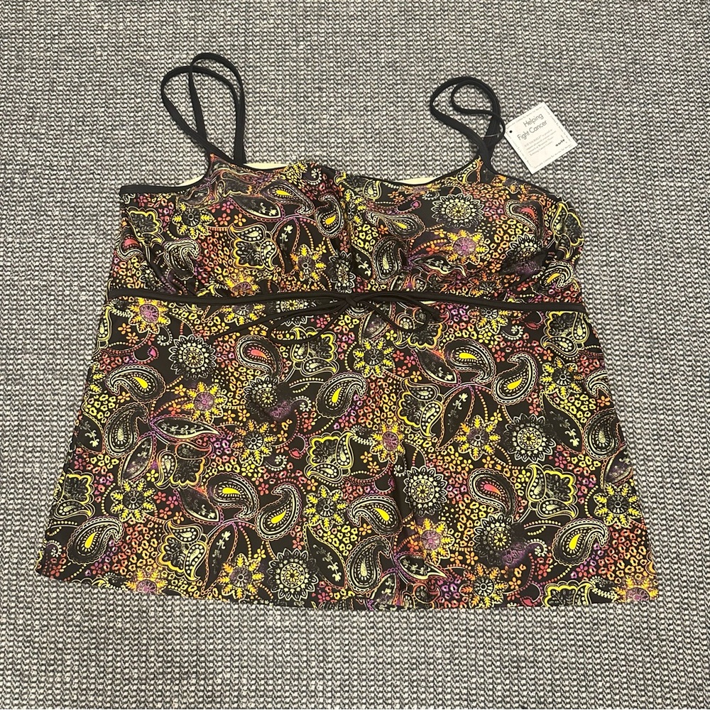 🆕 Suit Yourself Paisley Print Women's Swim Top